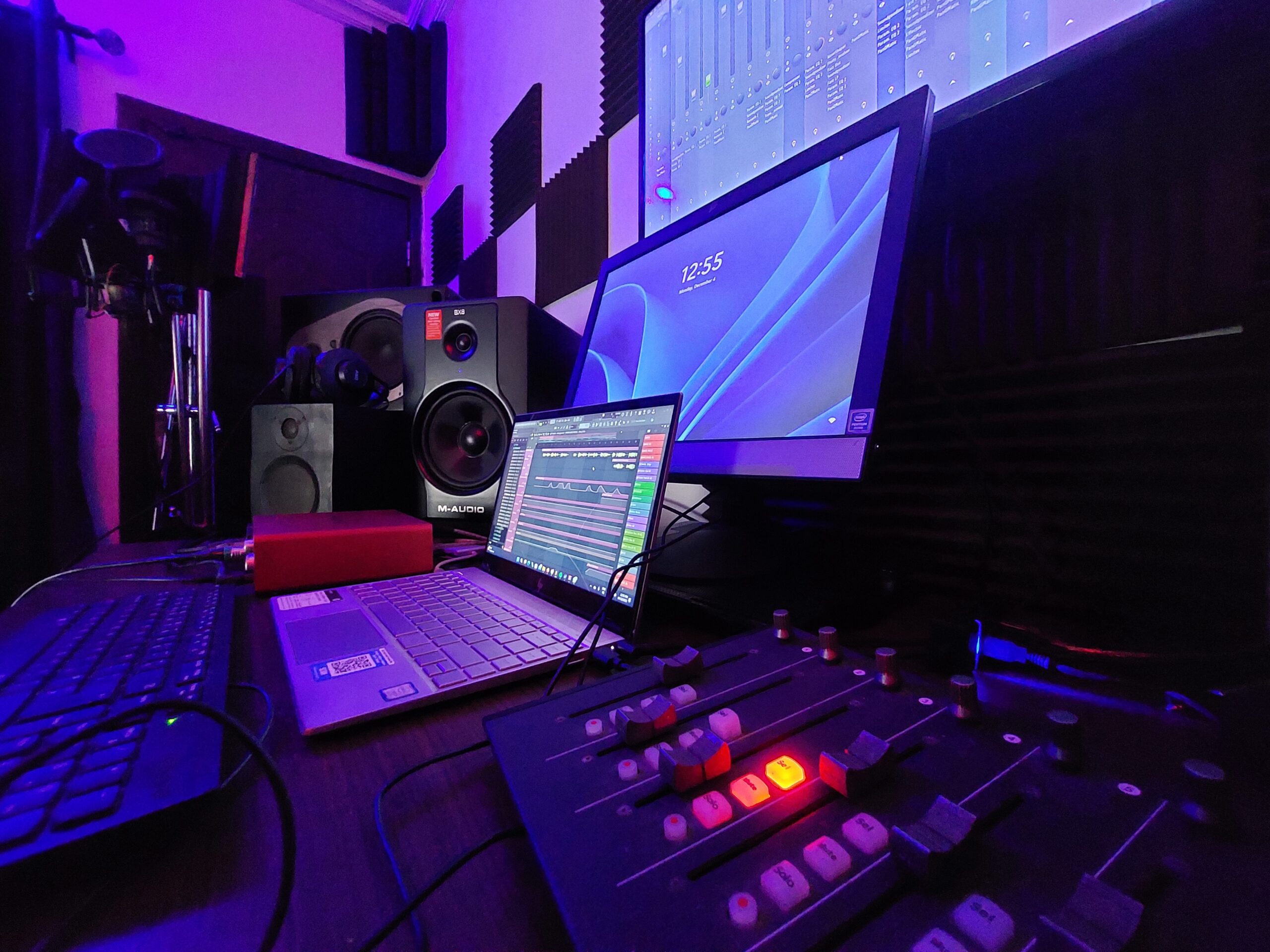 Book A Studio Session Online In Lagos Nigeria - Freaksonar